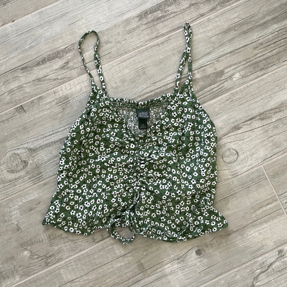 Wild Fable Floral Crop